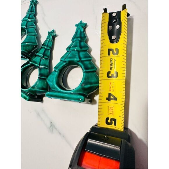 Vintage Set Of 5 Ceramic Green Christmas Tree Napkin Rings Signed - Picture 5 of 5